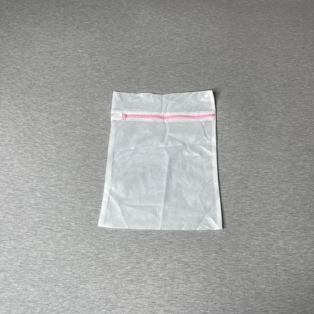 Target Rectangular Mesh Laundry Delicates & Bra Wash Zip-Up Bag